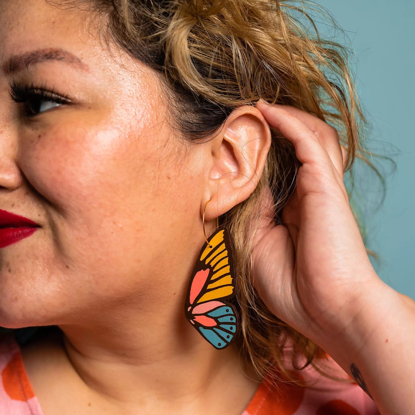 LE CHIC MIAMI - 70s Butterfly Hoops