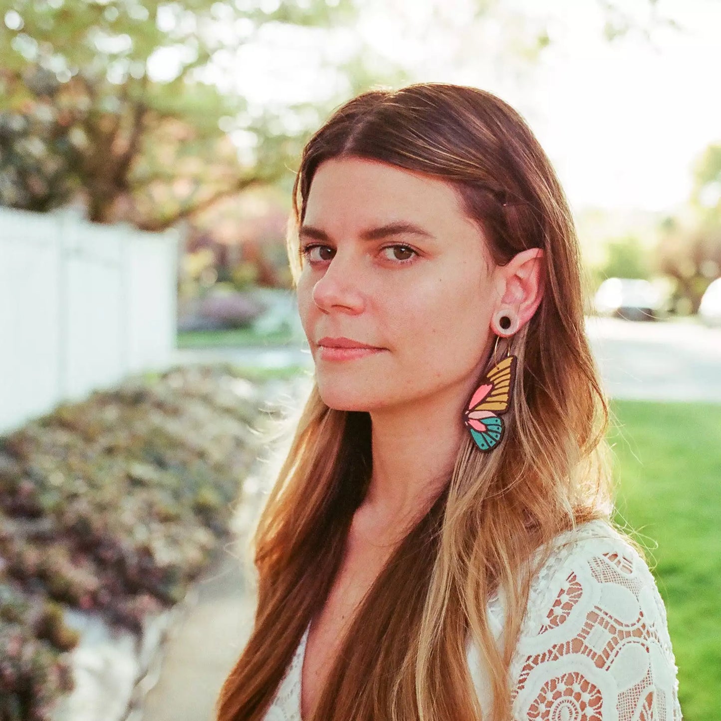 LE CHIC MIAMI - 70s Butterfly Hoops