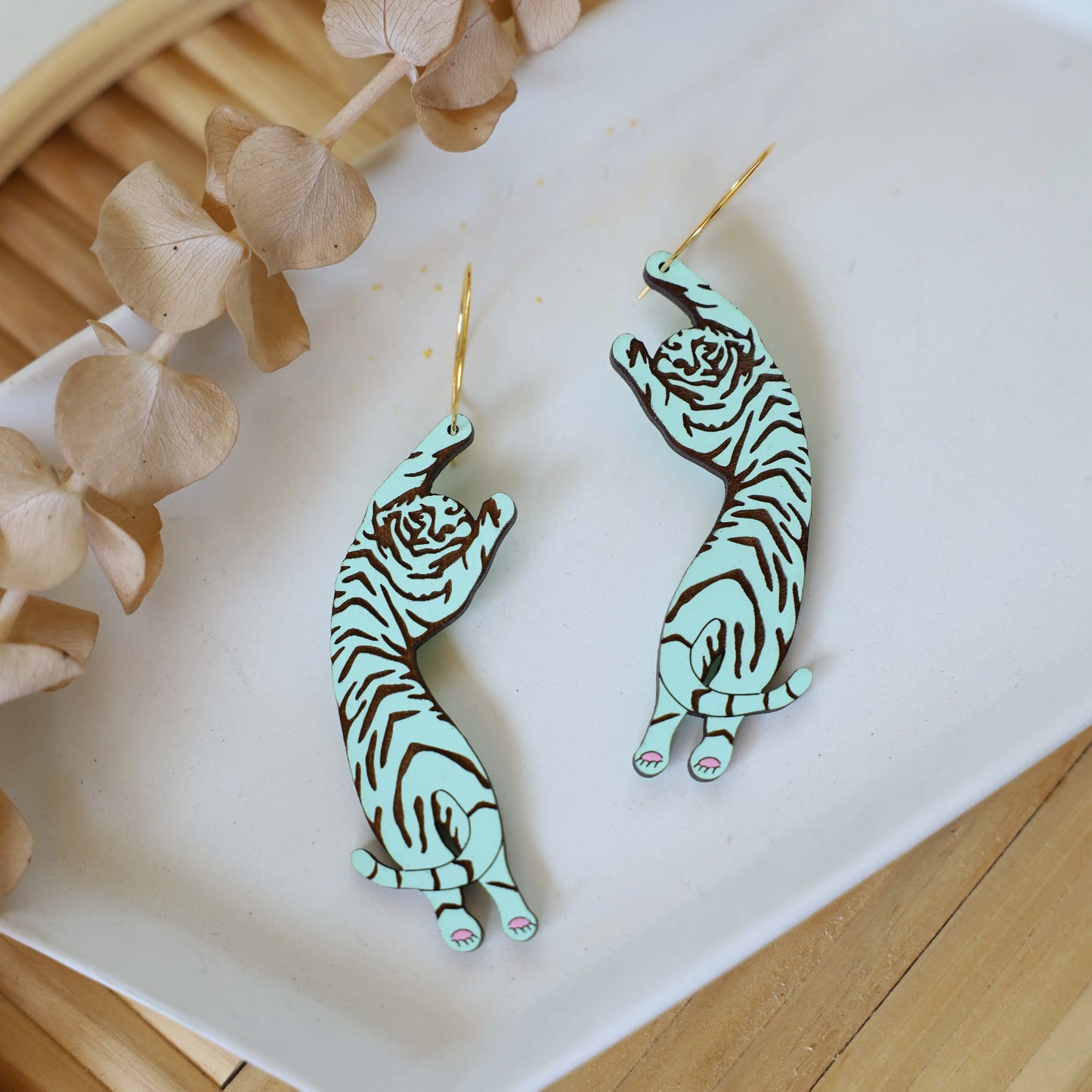 LE CHIC MIAMI - Tiger Hoops