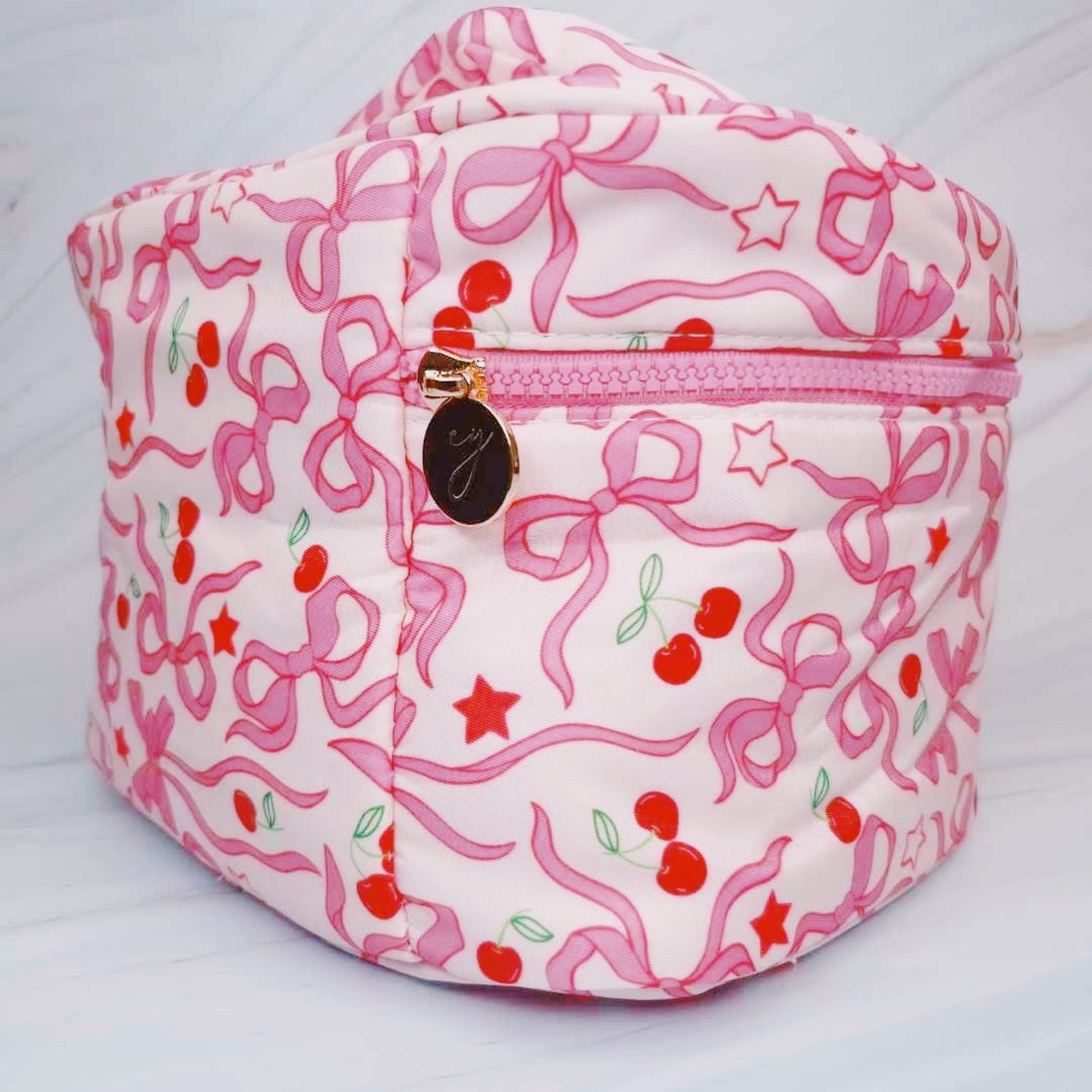 Cherry Bowtiful Travel Cosmetic Case With Handle-4