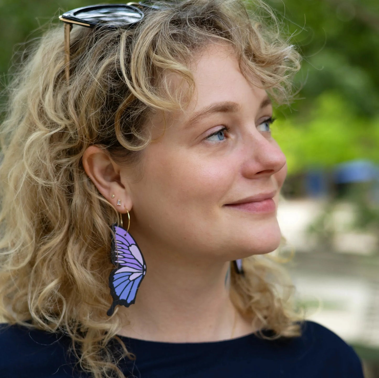 LE CHIC MIAMI - Lavender Butterfly Hoops