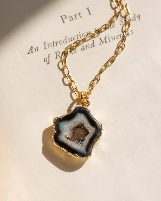 Luna Norte - Midnight Geode Necklace